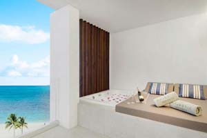 Mirage Club Oceanfront Suite with outdoor jacuzzi at Majestic Mirage Costa Mujeres 